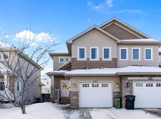 823 172nd St SW, Edmonton, AB T6W 0M6