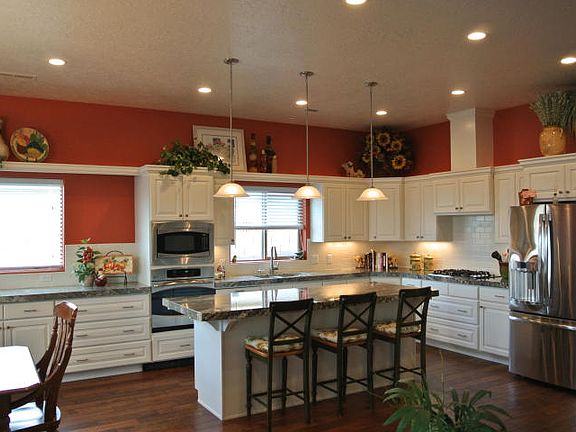3rd image of 803 Swiss Haven Cir