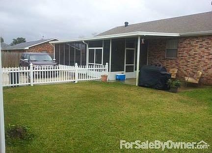 2nd image of 208 Tina St