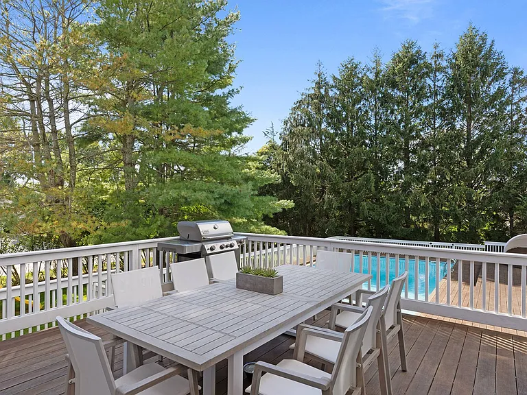 59 N Captains Neck Ln — Photo 19