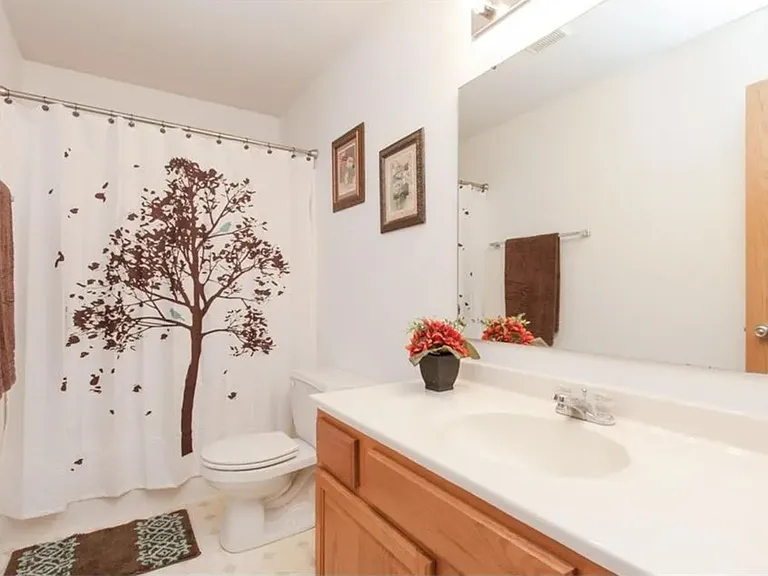 7329 Walden Rd NE — Photo 22