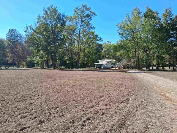 3897 County Road 266 N, Henderson, TX 75652