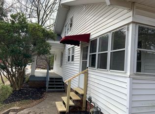 1400 W Market St #B, Greensboro, NC 27403