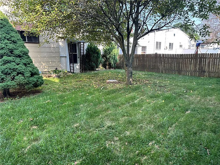 1515 Livingston St — Photo 7