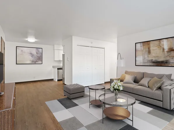 Hillcrest Apartments, 1023 W Main St #A8, Watertown, WI 53094