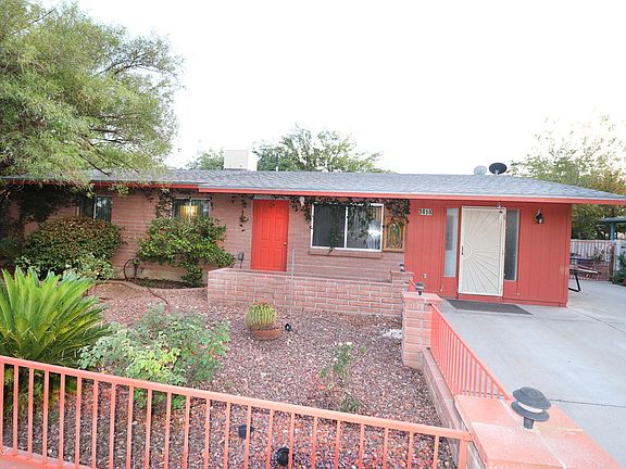 5th image of 3818 E Lakeview Cir