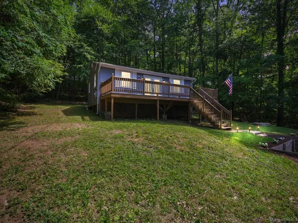 68 Old Oak Trail, Coventry, CT 06238