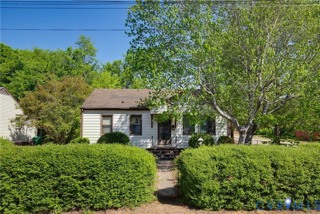 48 Gibbons Ave, Petersburg, VA - More