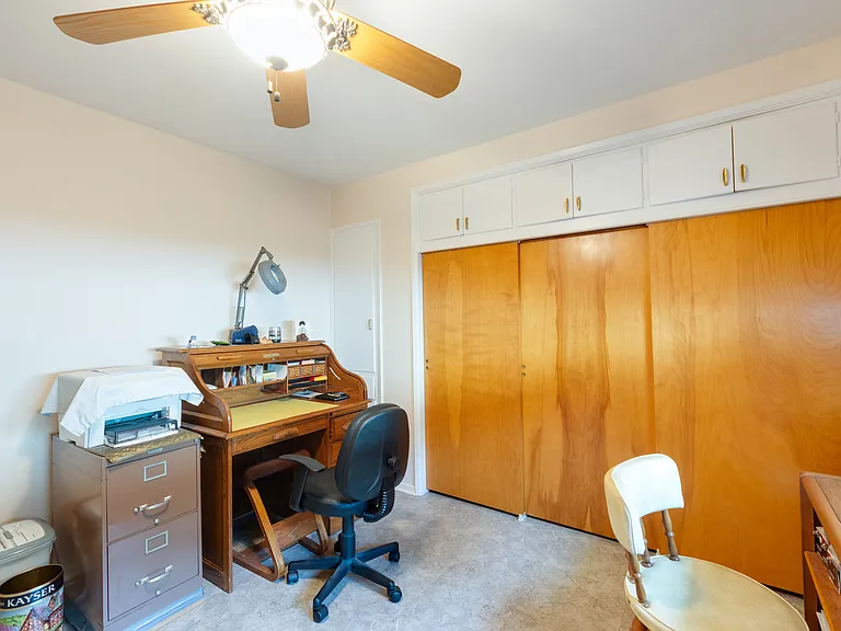 3105 Barnett St — Photo 6