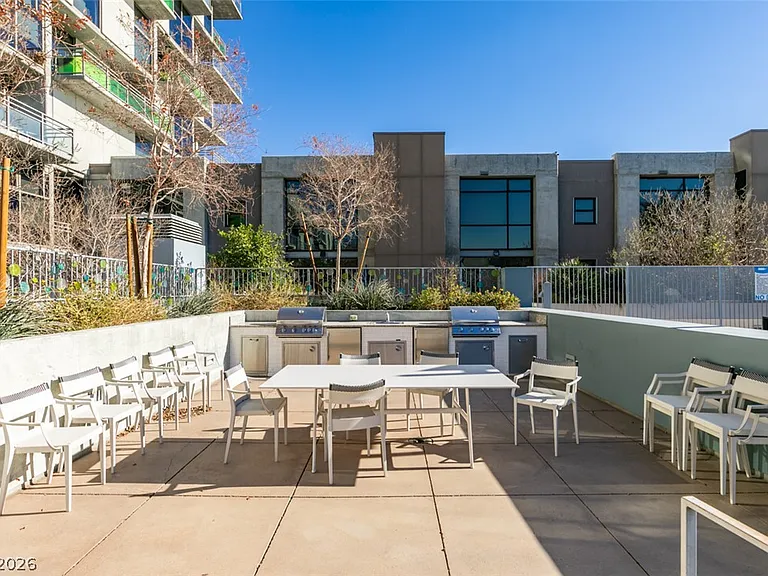 353 Bonneville Ave #343 — Photo 45