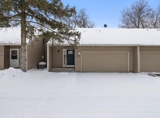 935 Monterey Ct N, Shoreview, MN 55126