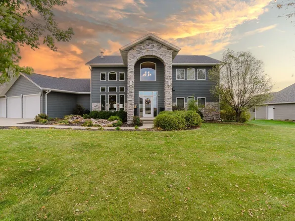 2490 5th Ave SE, Le Mars, IA 51031