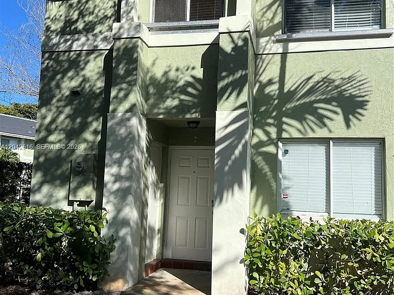183 Hidden Court Rd #F-33 — Photo 2