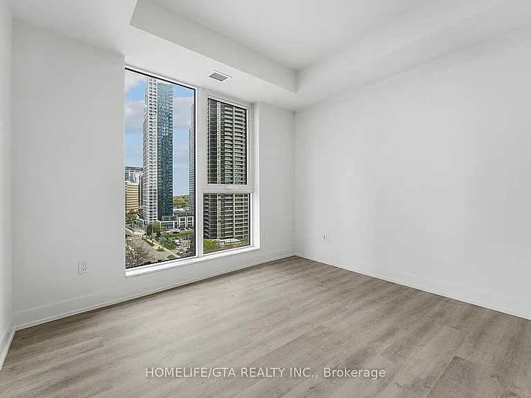 25 Cordova Ave #1004 — Photo 18