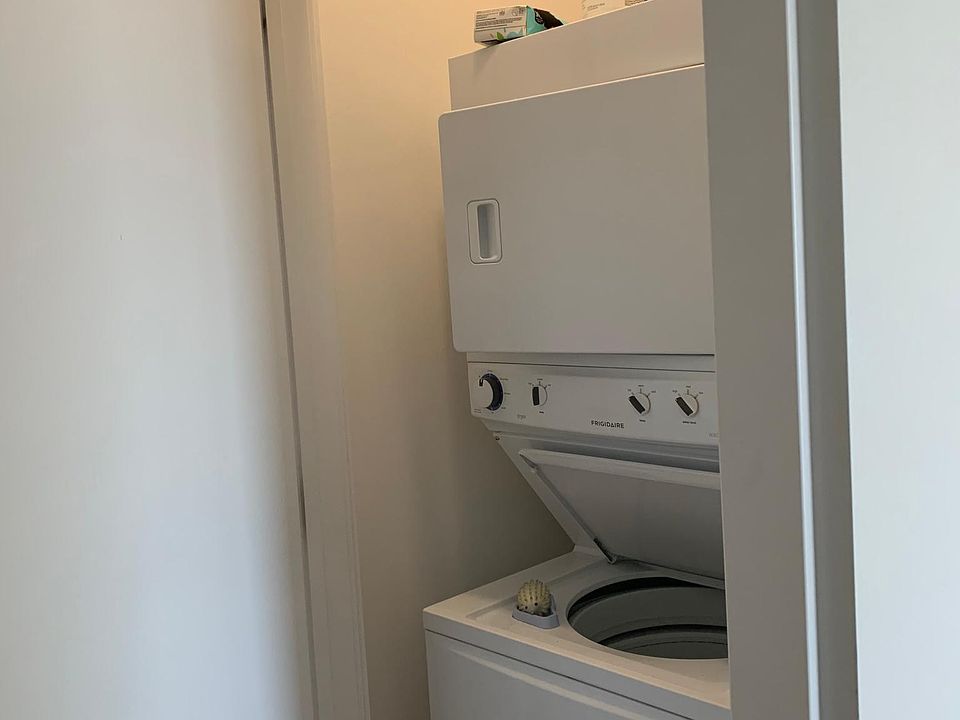 1st image of 1808 N California Ave #3