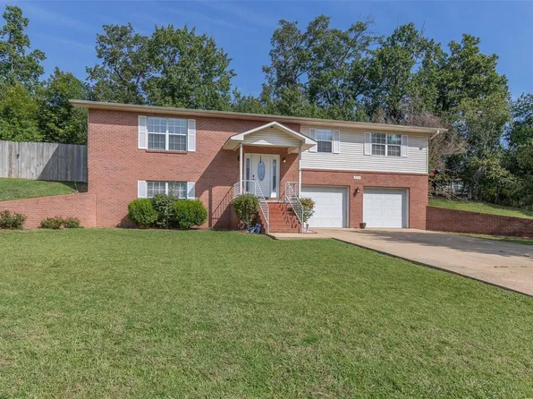2014 Bryant Ln, Poplar Bluff, MO 63901