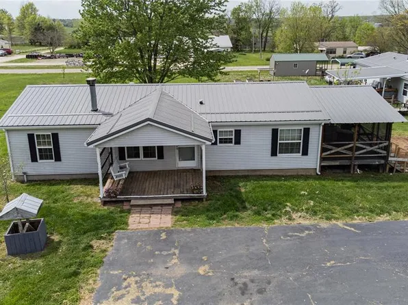 751 High St, Edgar Springs, MO 65462