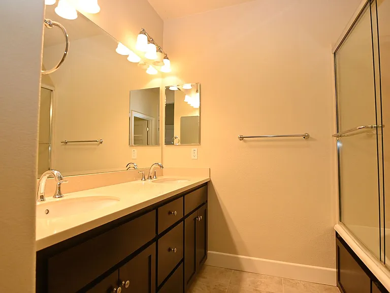 6543 Tralee Village Dr — Photo 29