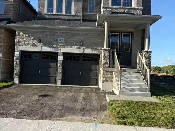 1466 Wheatcroft Dr, Oshawa, ON L1L 0W5