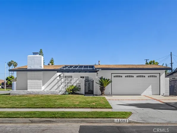 15142 Yorkshire Ln, Huntington Beach, CA 92647