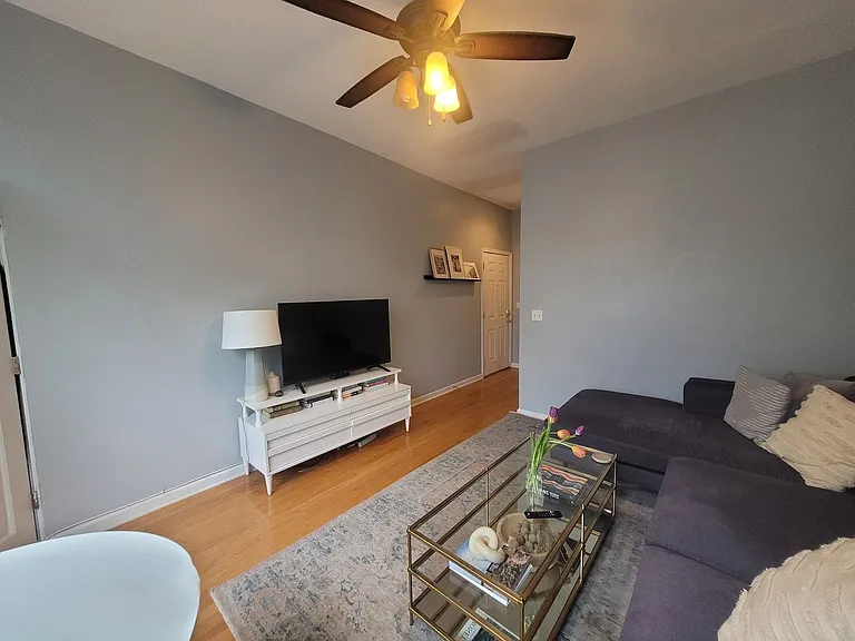 1456 N Orleans St — Photo 2