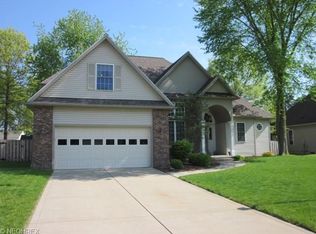 24270 Briarpatch Dr, Olmsted Falls, OH 44138