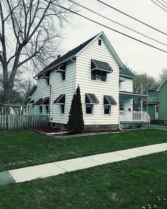 1st image of 163 Pearl St