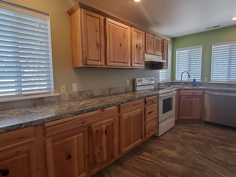 2452 N Rhode Island Ct — Photo 20