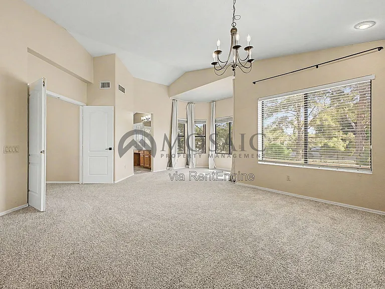 1819 E Cascade Dr — Photo 23