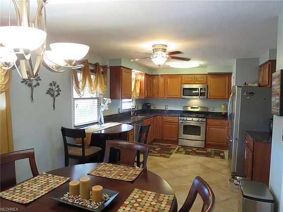 2nd image of 29717 Fairway Blvd