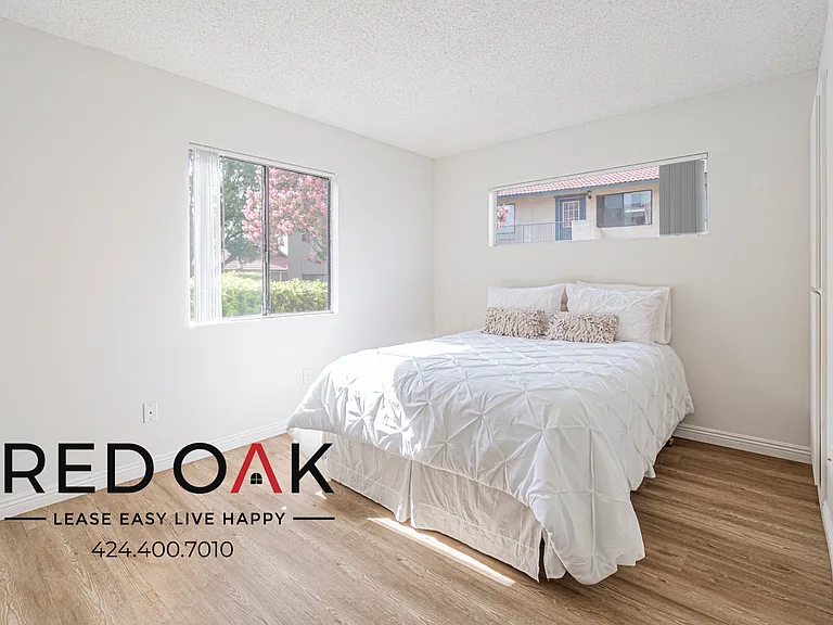 6601 Victoria Ave #107 — Photo 6