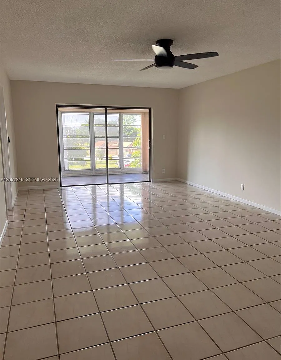 Arrowhead Condo 8 — Photo 4