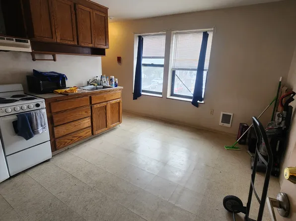 119 Columbia St NW #3, Olympia, WA 98501