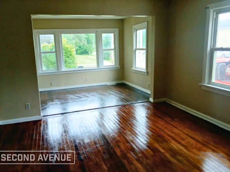 1442 W 19th St — Photo 3