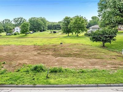4706 Knox Ave, Shawnee KS - Owner Finance Home