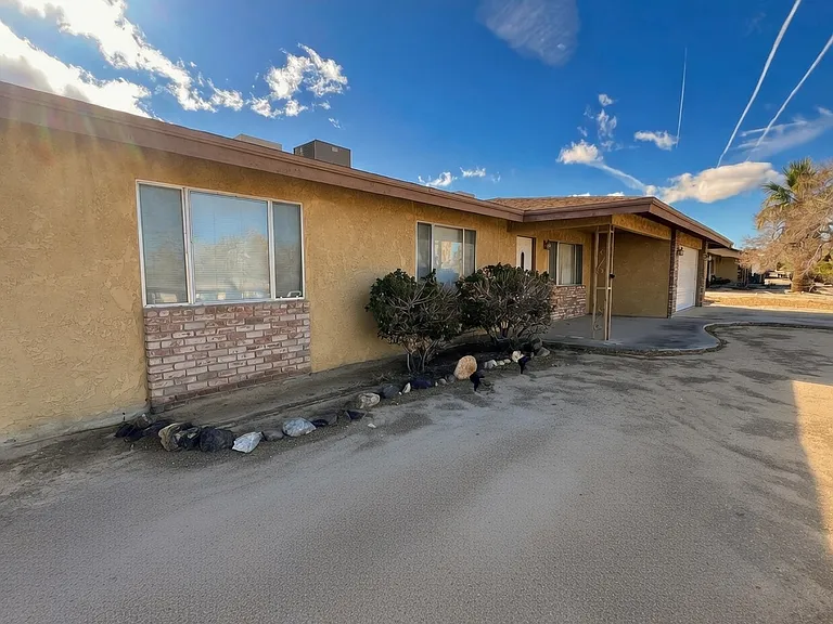 74071 Playa Vista Dr — Photo 2