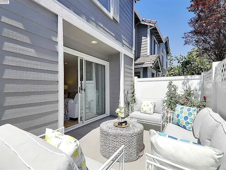 5710 Caprice Cmn — Photo 29