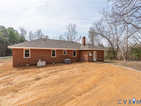 3rd image of 4510 Three Square Rd