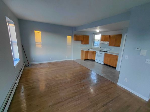 151-155 Martin Luther King Dr #151-1R