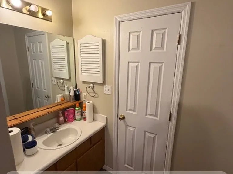 510 Berwick Dr — Photo 6