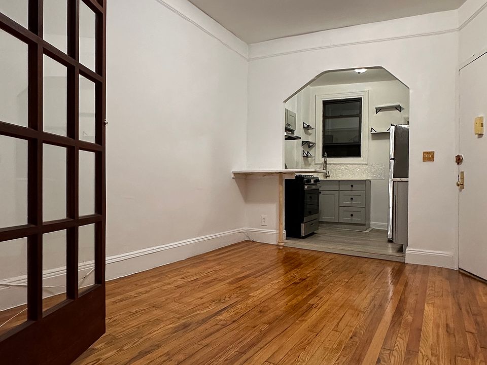 1st image of 929 Columbus Ave APT 3C