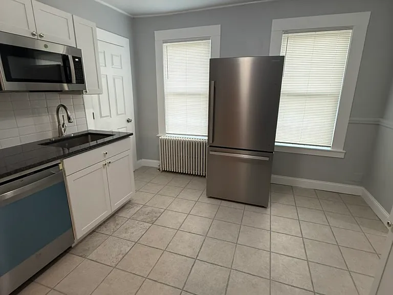 319 Delavan Ave #1 — Photo 5