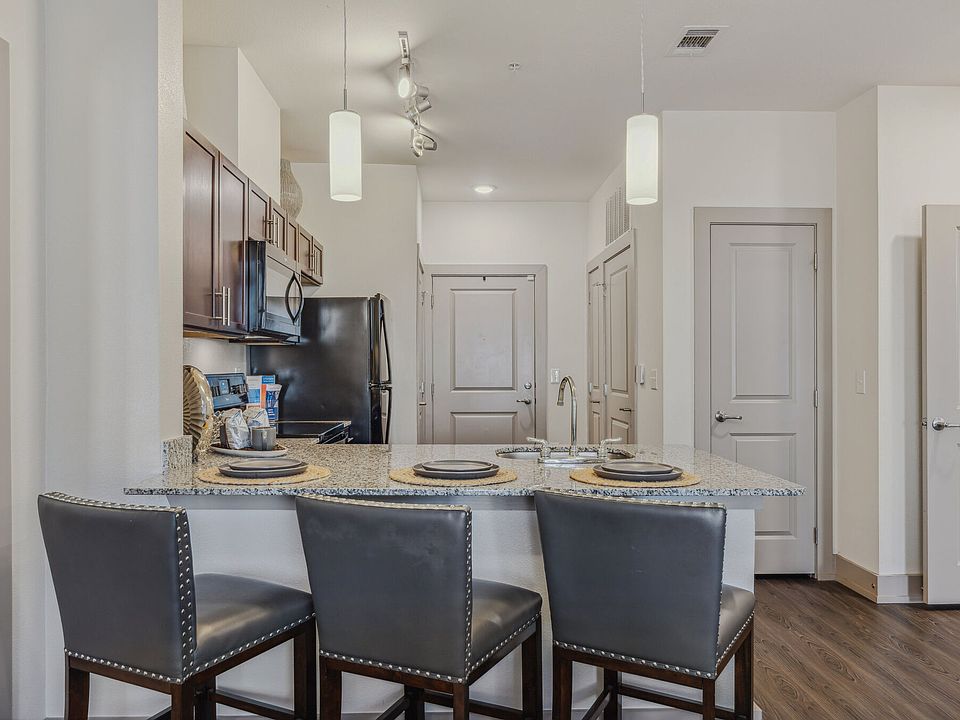 One Bedroom Apartment