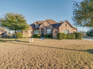 10280 Mustang Downs Dr, Benbrook, TX 76126