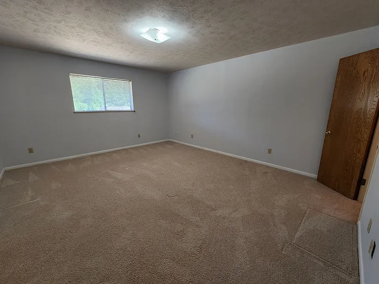 2604 Buckingham Dr — Photo 31