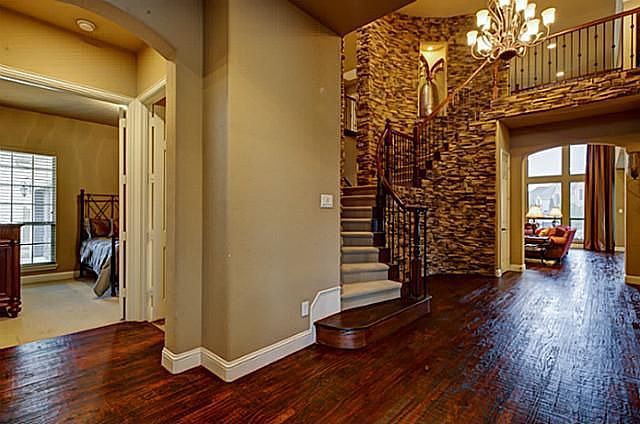 1st image of 6823 Shalloway Dr