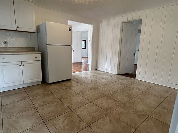 4th image of 533 40th Ave S