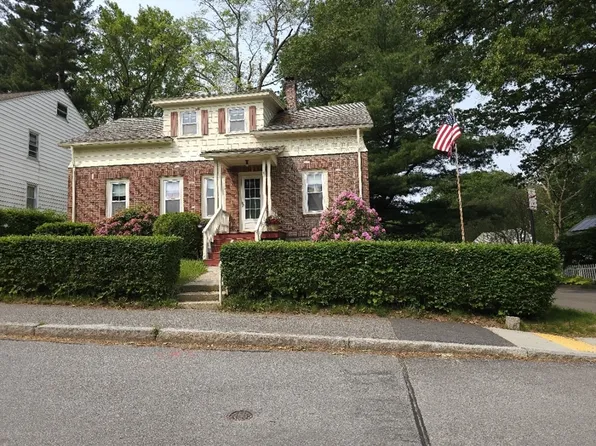 45 Circuit Ave E, Worcester, MA 01603