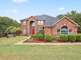 1412 Hummingbird Ct, Crowley, TX 76036