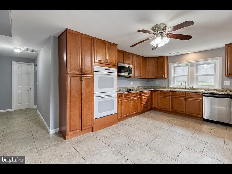 9011 Backlick Rd #3 — Photo 3